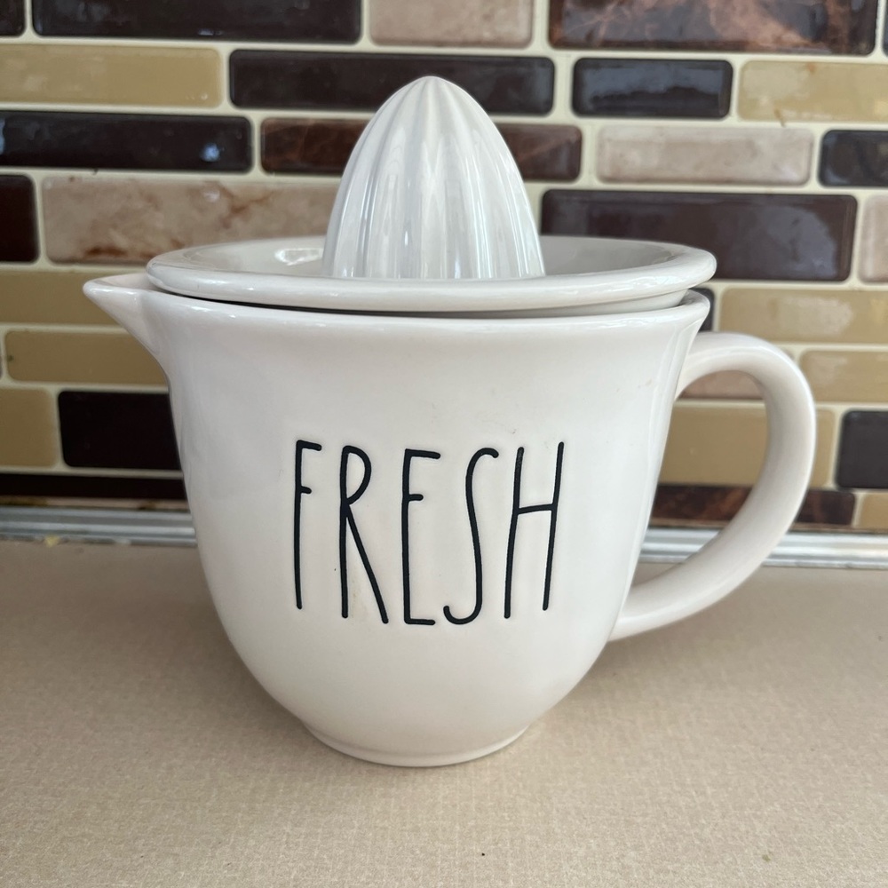 Rae Dunn Ceramic Citrus Juicer
